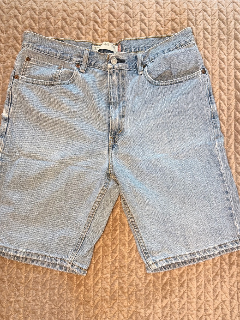 Vintage 90s Levi’s 505 Light Blue Denim Men's Shorts Sz 33